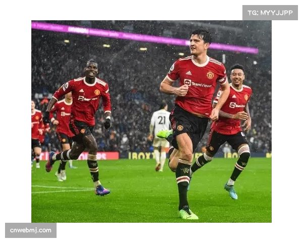 曼联进攻宽度占比72%英超最高，纵深推进占比28%位列倒数第四